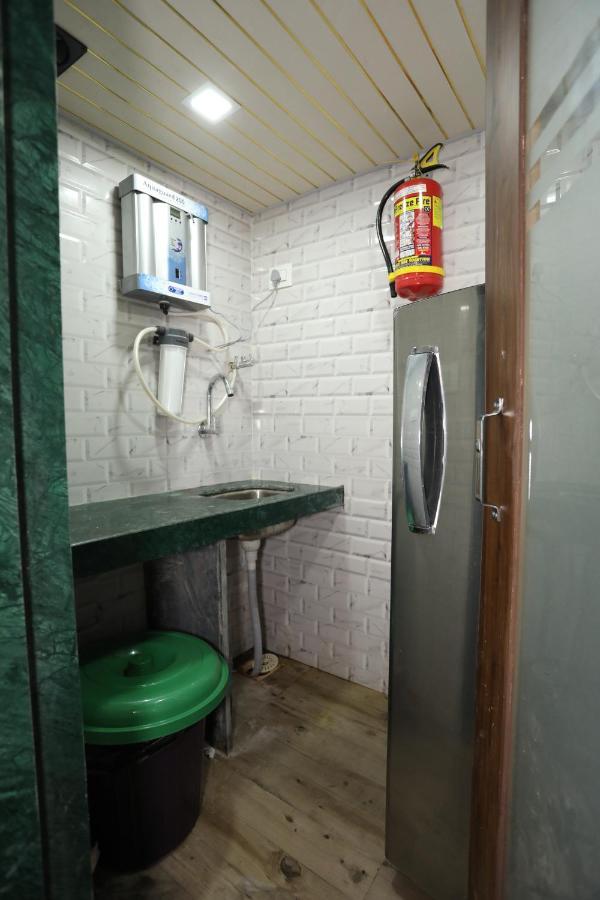 Mango Marol Dormitory 뭄바이 외부 사진